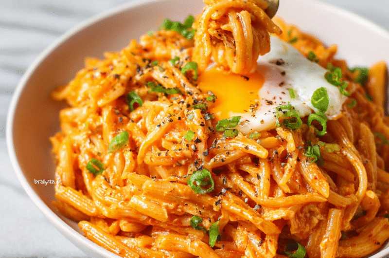 Creamy Kimchi Pasta (15-Minute Recipe)